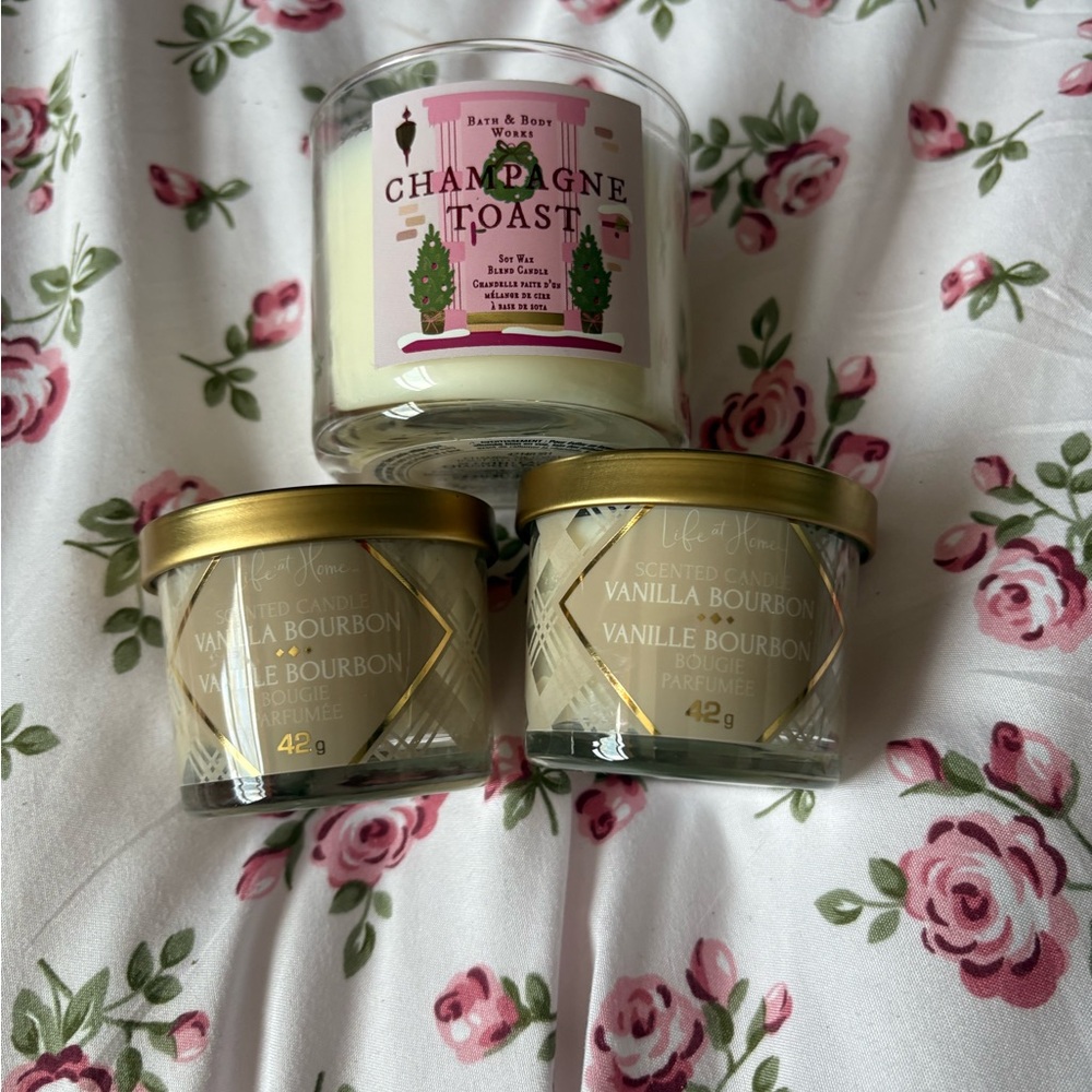 2/35$🍓⭐️ Bath & Body Works Champagne Toast Candle Set